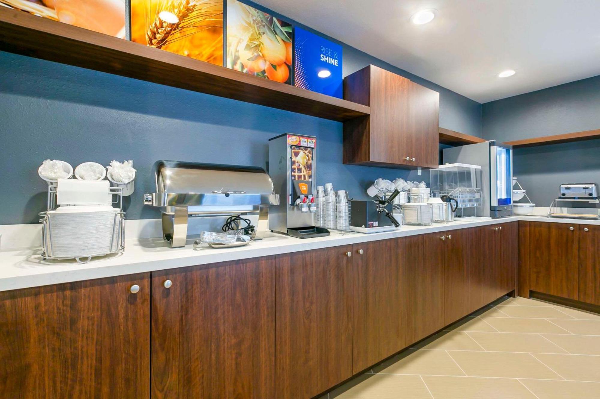 Comfort Inn & Suites Хоума Екстериор снимка