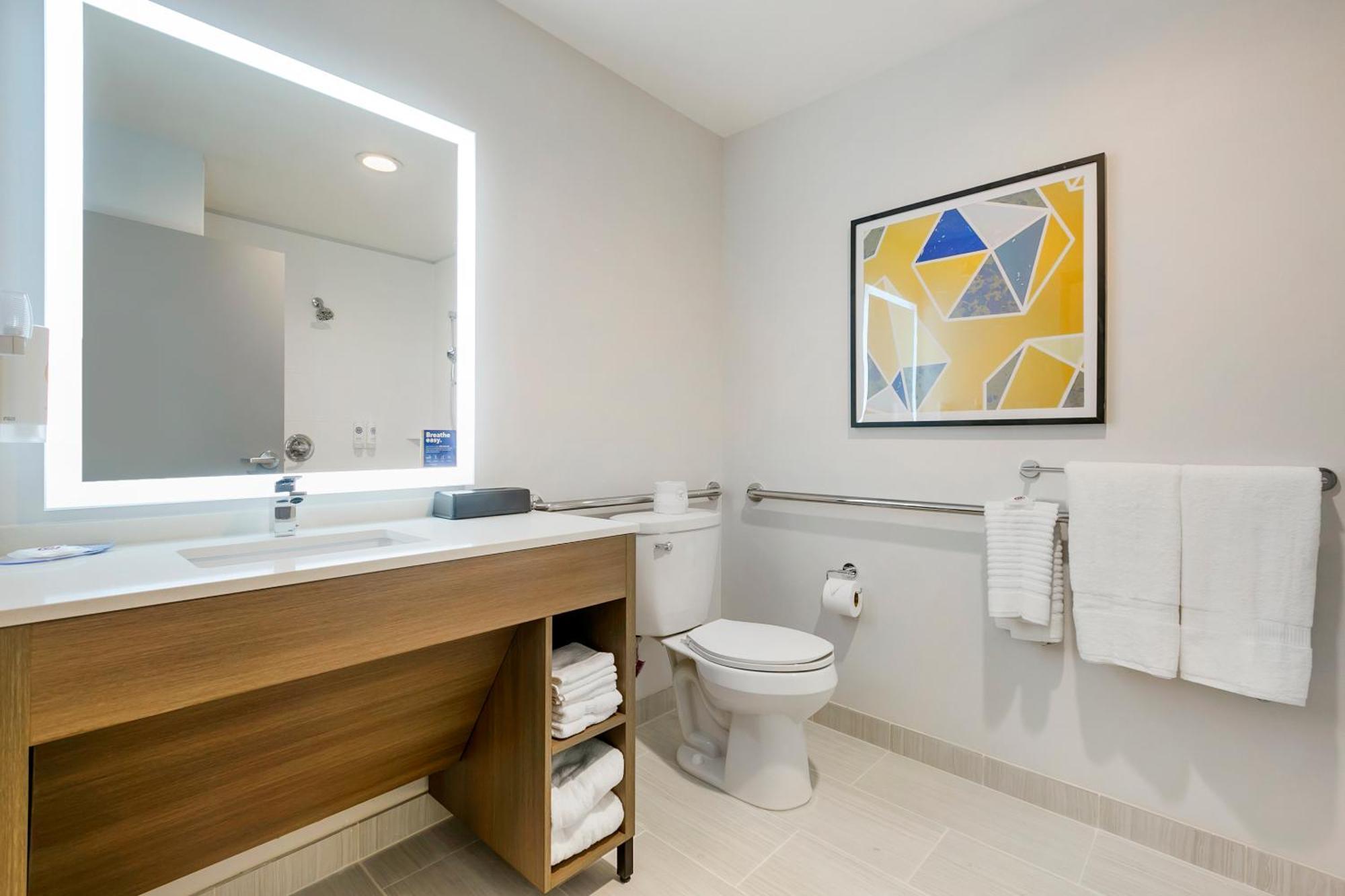 Comfort Inn & Suites Хоума Екстериор снимка