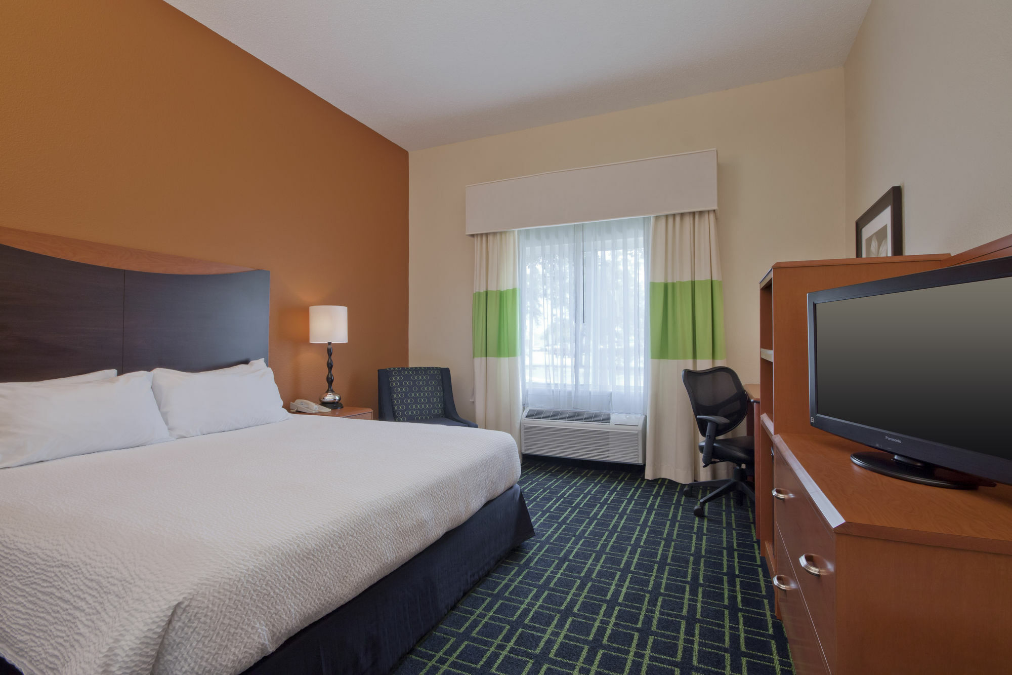 Comfort Inn & Suites Хоума Екстериор снимка